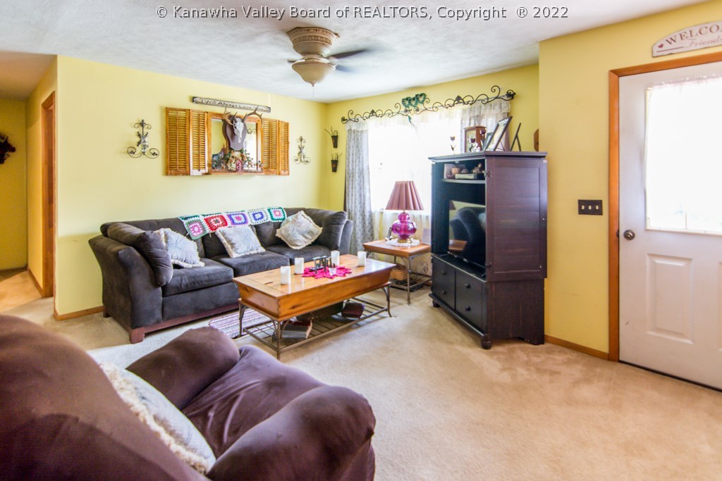1567 Poca River Road Charleston, WV 25320 - Photo 13 of 21 Gallery Image 13