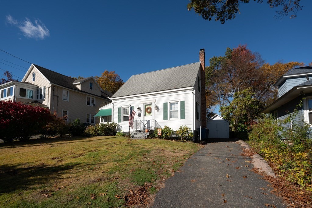 44 Hillside Avenue West Springfield, MA 01089 - Photo 33 of 34 a front view of a house with a yard