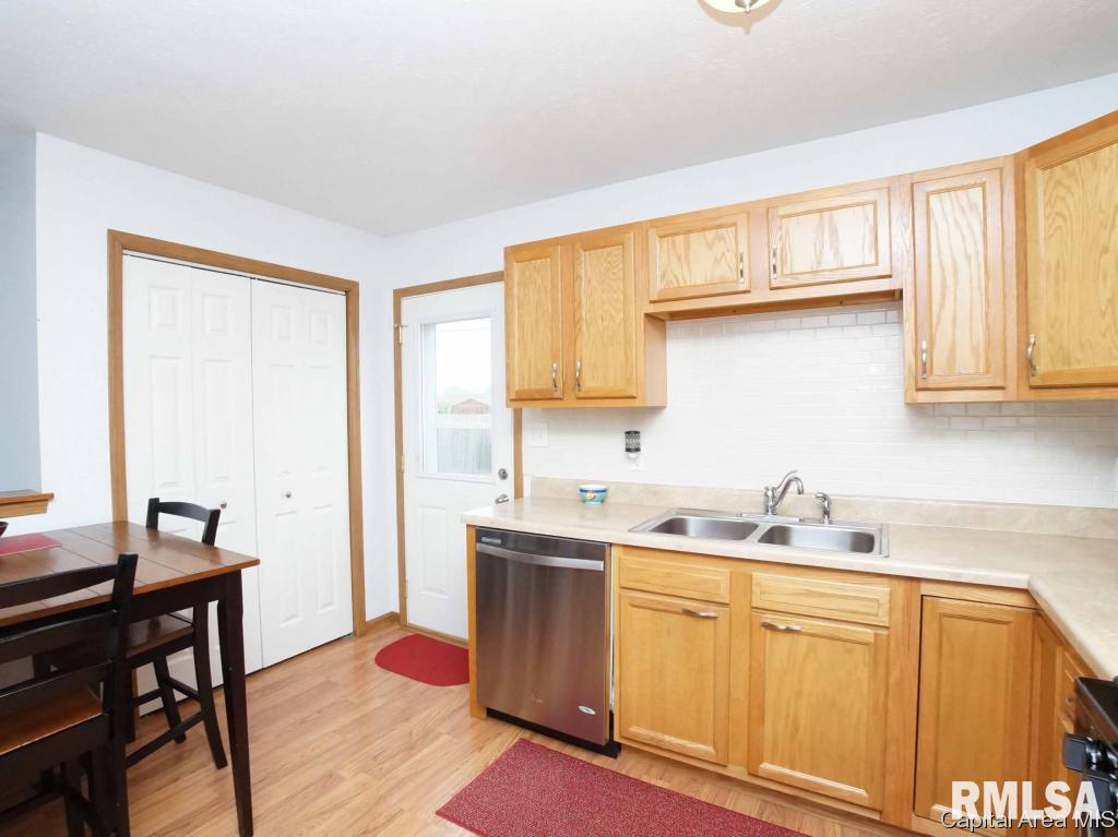 3912 Marie Drive Springfield, IL 62707 - Photo 5 of 29 Gallery Image 5
