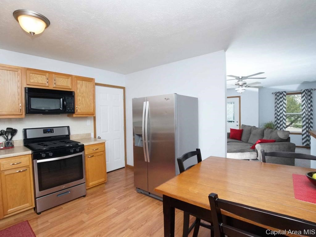 3912 Marie Drive Springfield, IL 62707 - Photo 6 of 29 Gallery Image 6