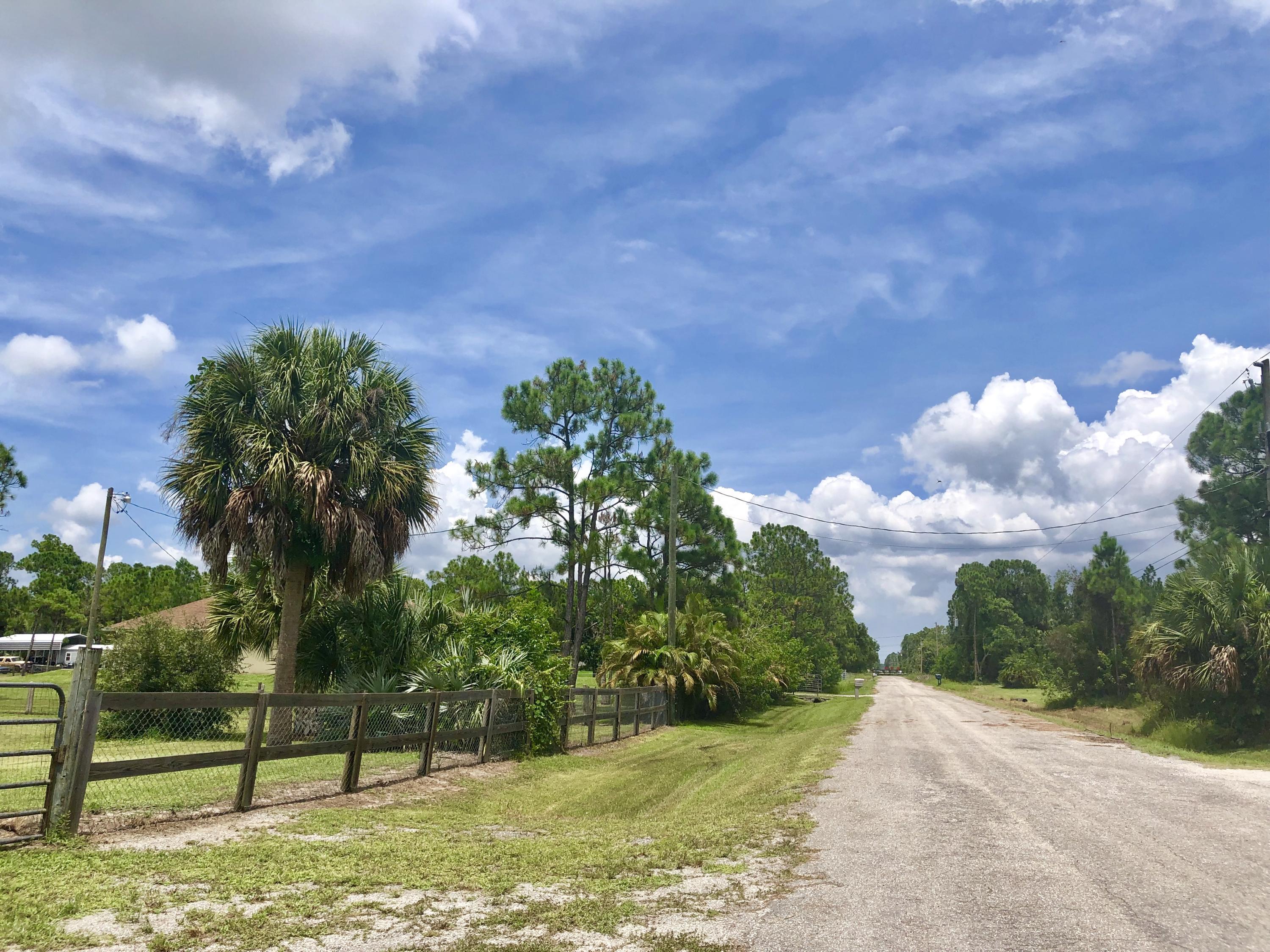 17854 82nd Road North Loxahatchee, FL 33470 - Photo 12 of 20 8858646B-88A0-4804-B984-29CDBEC882BB