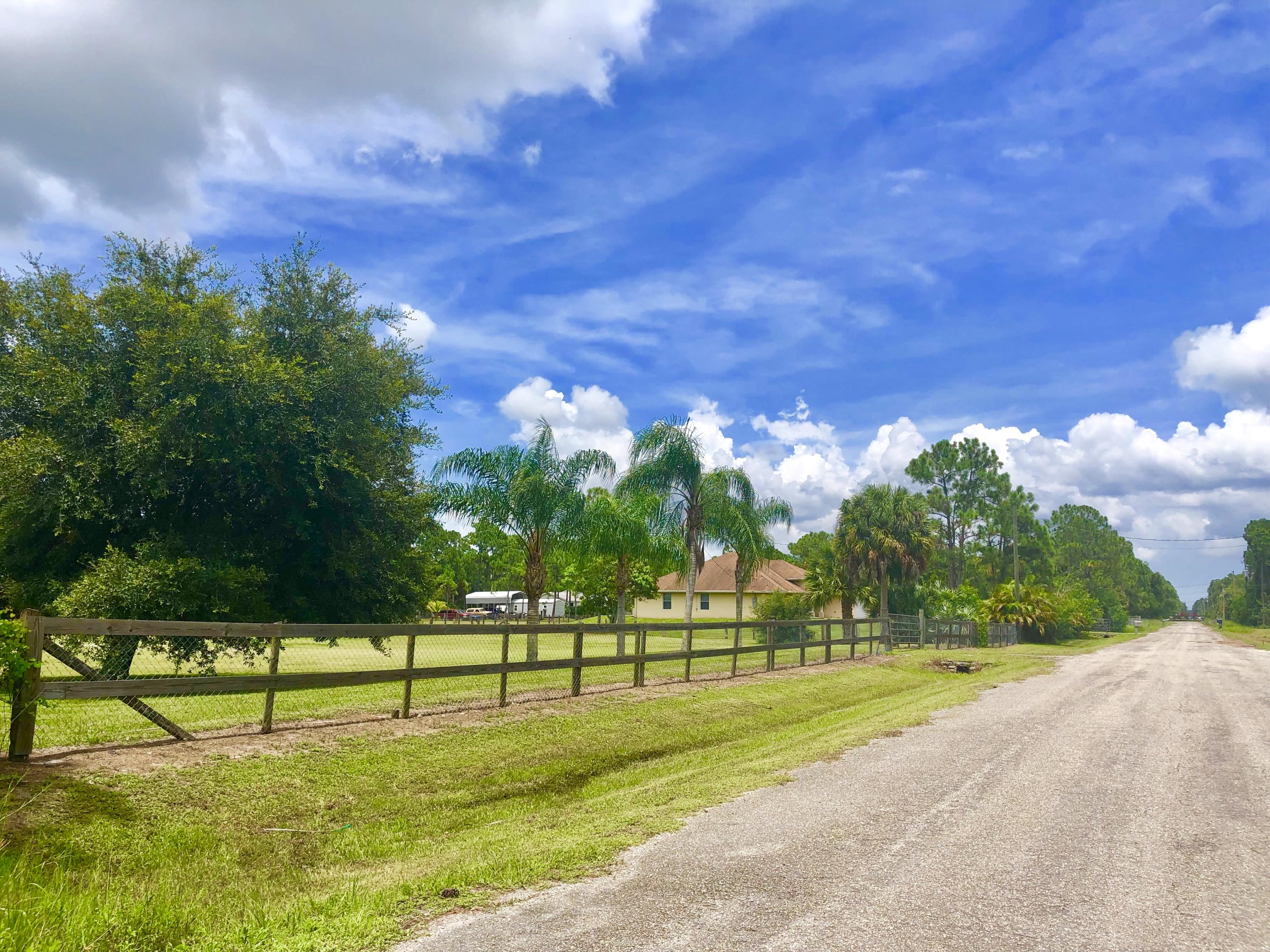 17854 82nd Road North Loxahatchee, FL 33470 - Photo 14 of 20 56C001A6-D20F-451B-881C-ED7CFB146AA1