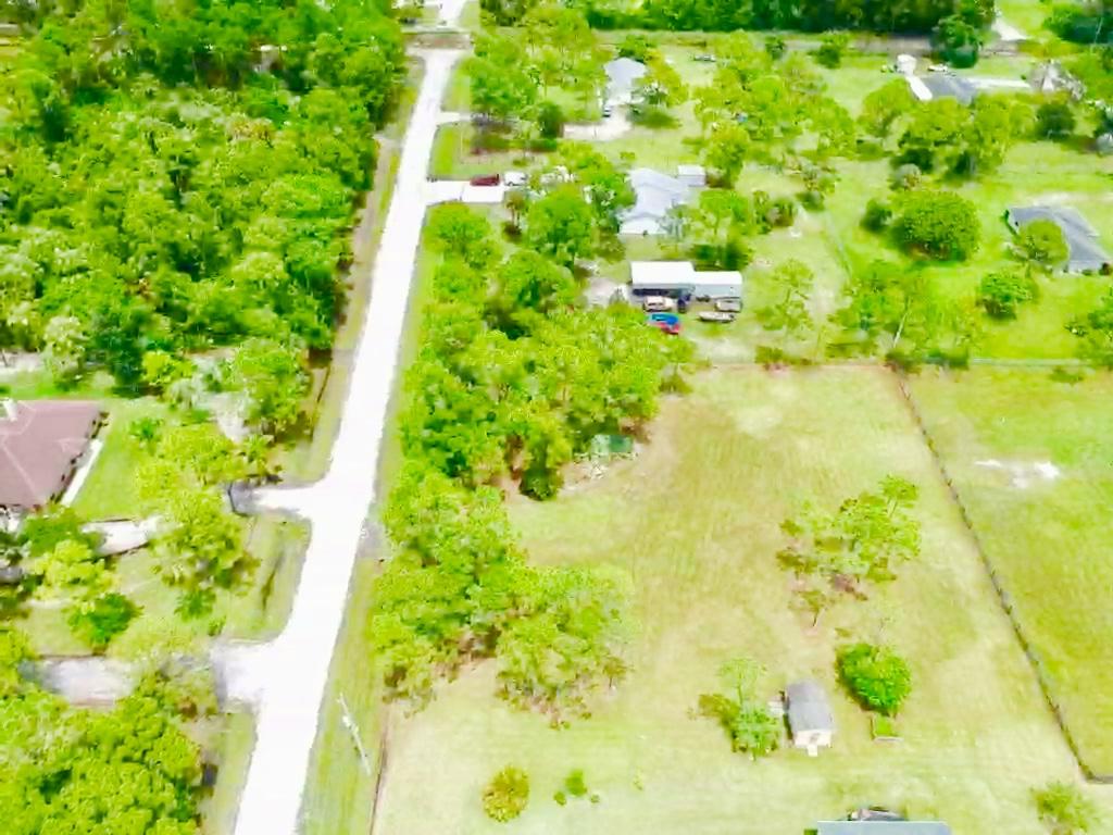 17854 82nd Road North Loxahatchee, FL 33470 - Photo 4 of 20 58489BCB-AE67-43DD-9E50-ABA36AFBAB2D