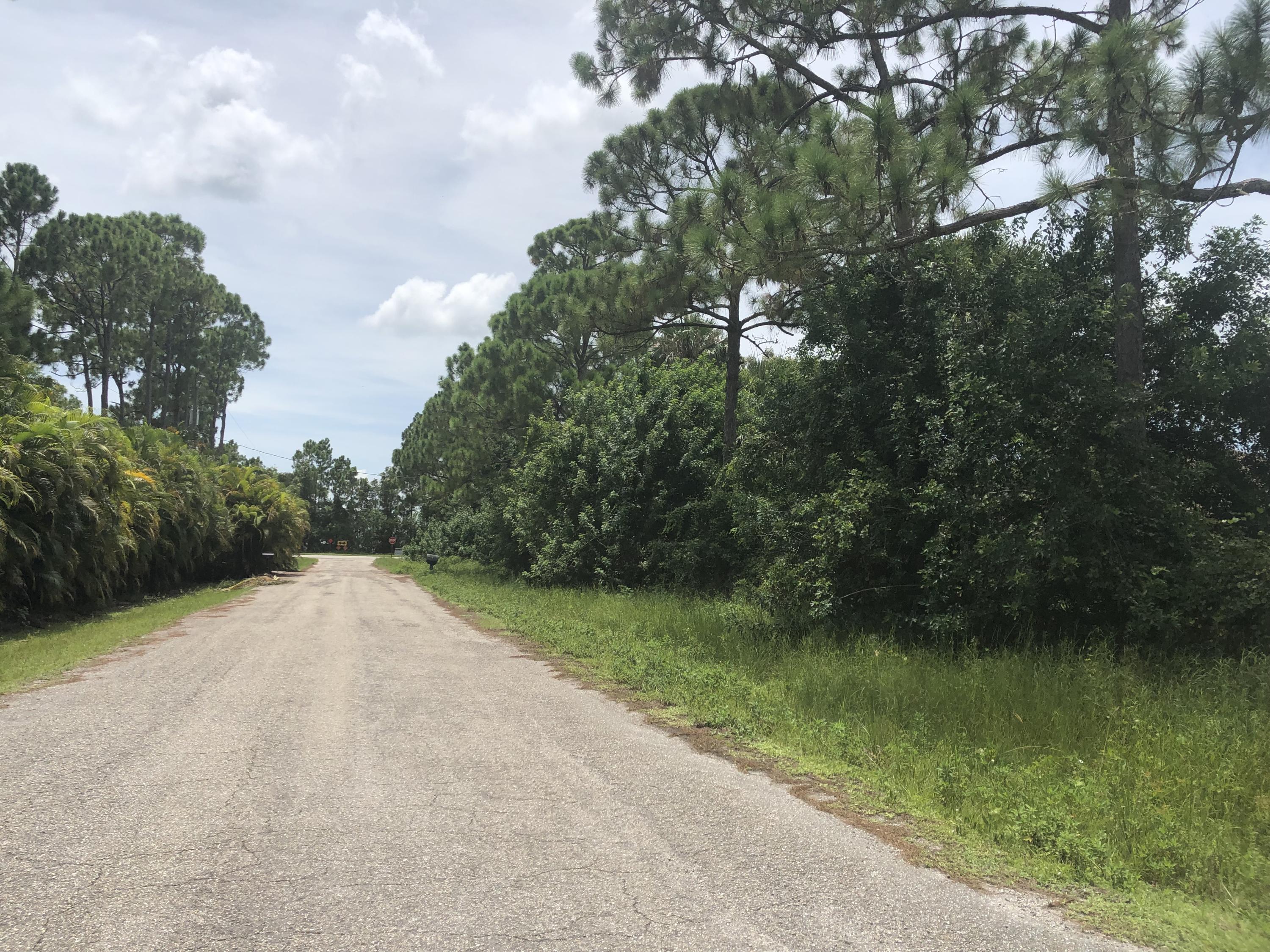 17854 82nd Road North Loxahatchee, FL 33470 - Photo 8 of 20 EB93E341-E87D-49C3-B4CC-E3E5ACDBC88C