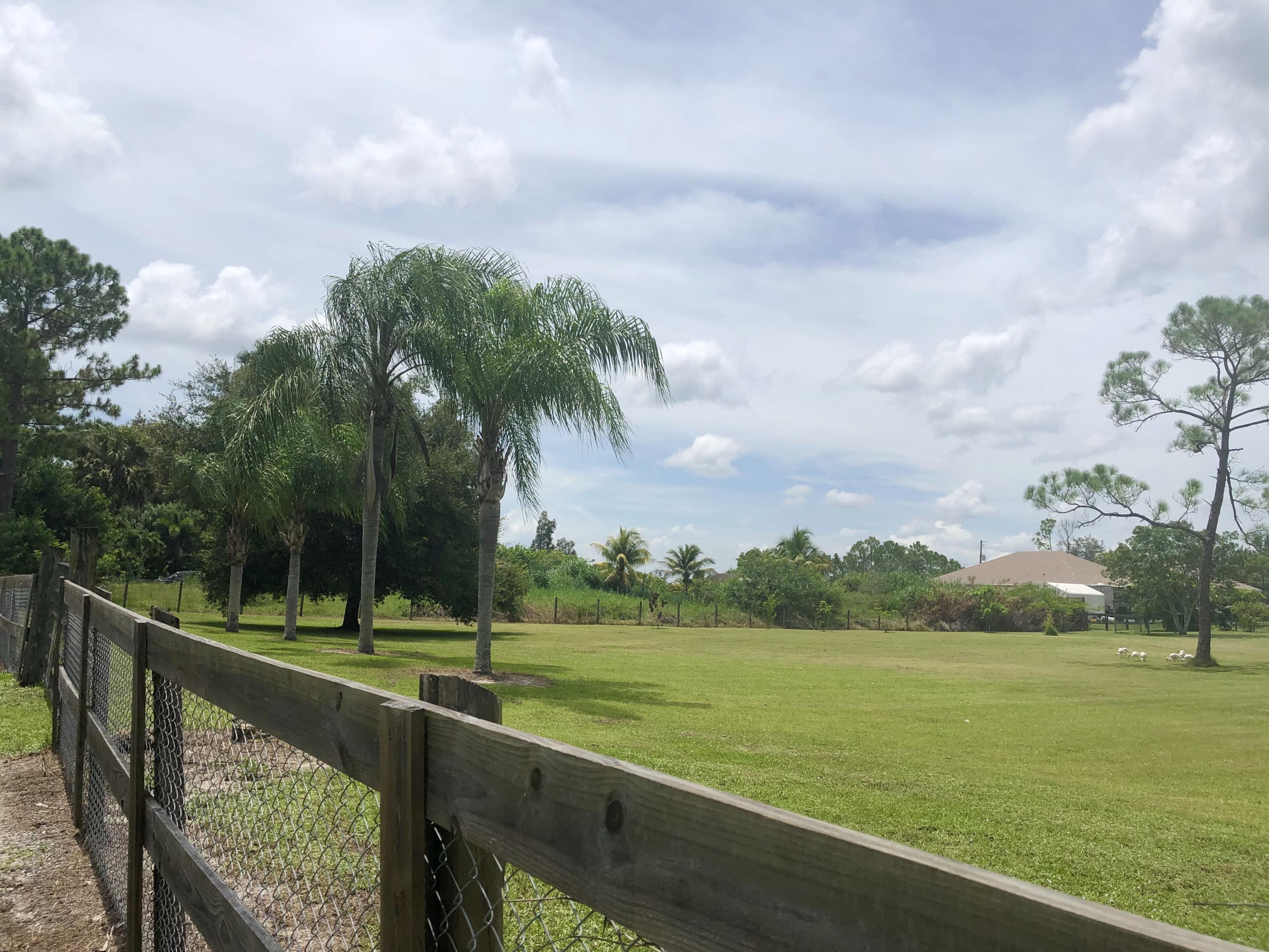 17854 82nd Road North Loxahatchee, FL 33470 - Photo 10 of 20 506FF1CD-CA9D-4C24-924D-0C280EC1C0B9