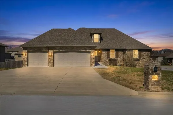 $385,000 | 4583 West Minota Street, Springfield, MO 65802