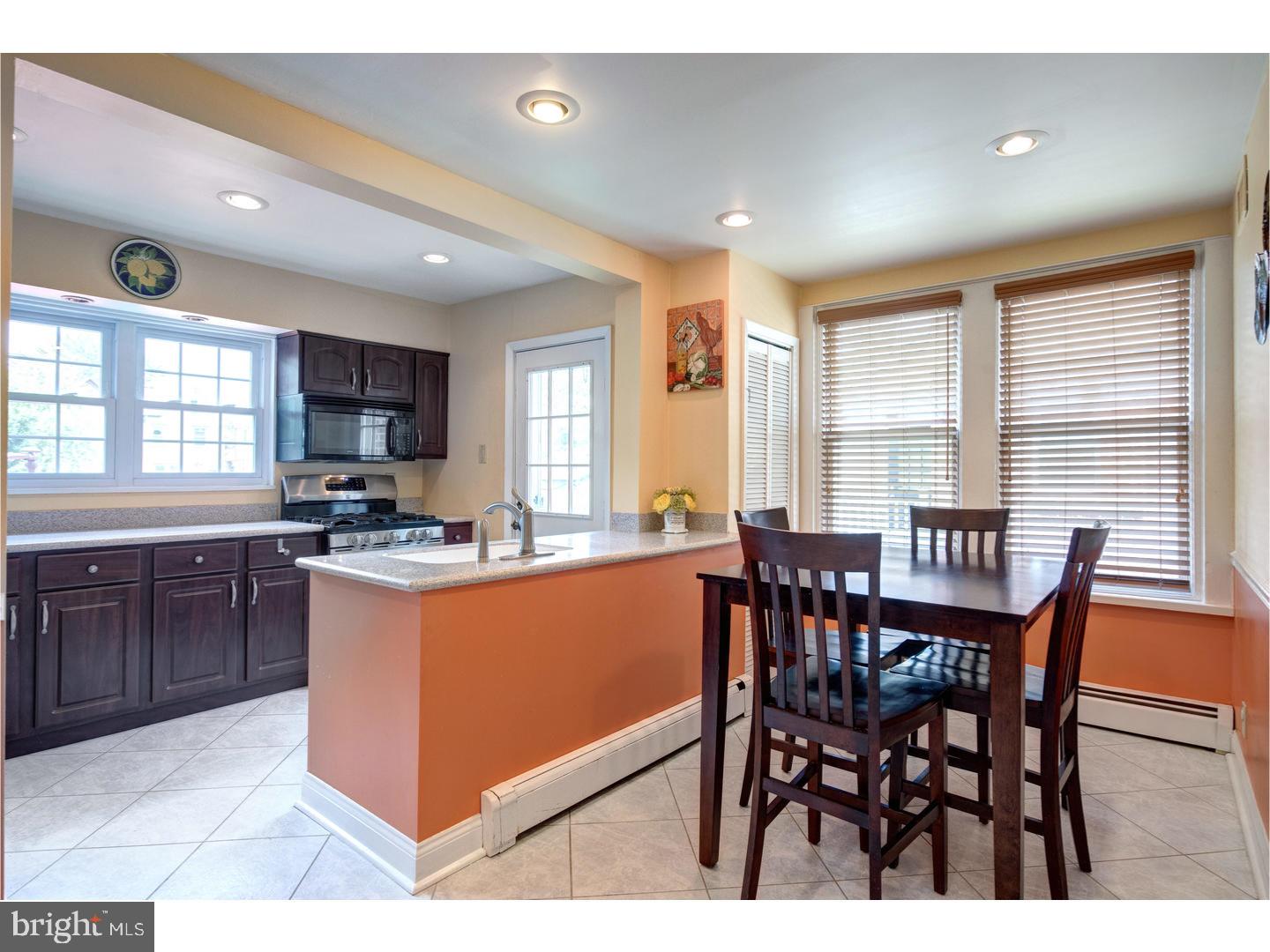 336 Powell Road Springfield, PA 19064 - Photo 3 of 23