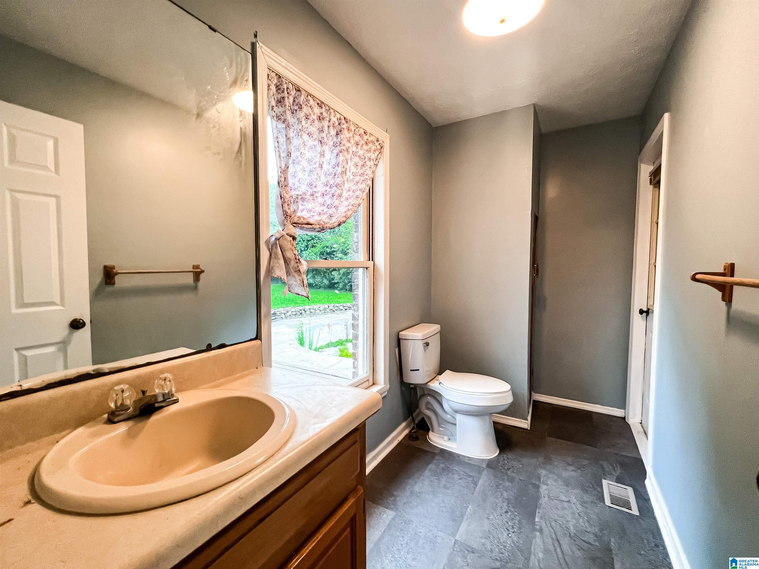 3545 Cedar Springs Road Jacksonville, AL 36265 - Photo 19 of 37