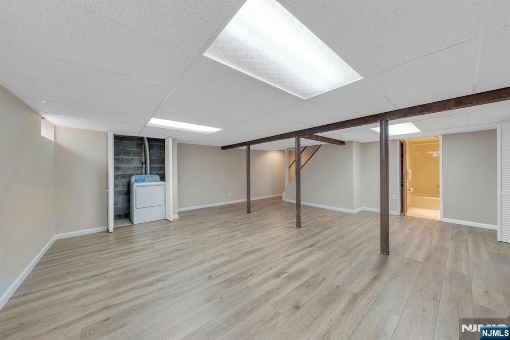 366 Valley View Avenue Paramus, NJ 07652 - Photo 38 of 49