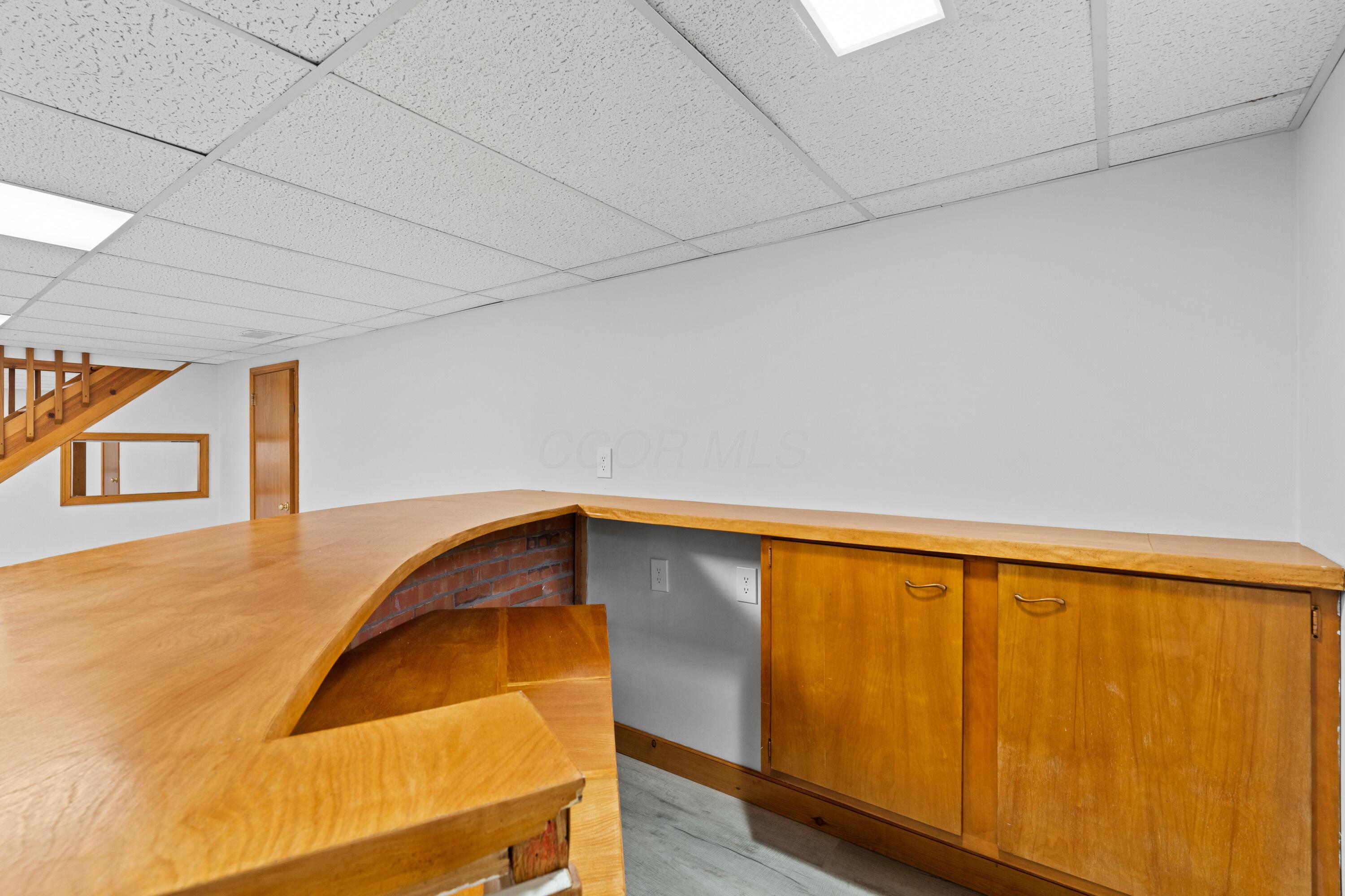 4305 Castleton Road Upper Arlington, OH 43220 - Photo 53 of 78 Basement Bar