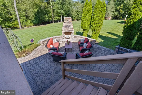 $690,000 | 14 Patriot Lane, Blackwood, NJ 08012