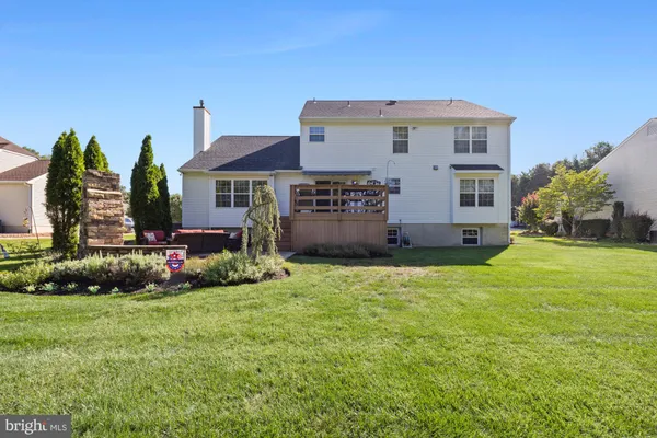 $690,000 | 14 Patriot Lane, Blackwood, NJ 08012