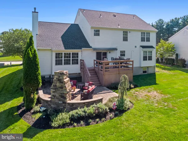 $690,000 | 14 Patriot Lane, Blackwood, NJ 08012