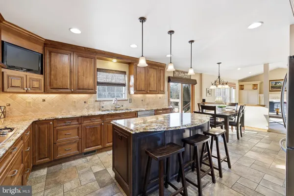$690,000 | 14 Patriot Lane, Blackwood, NJ 08012