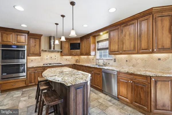$690,000 | 14 Patriot Lane, Blackwood, NJ 08012