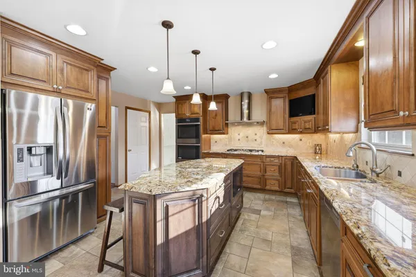 $690,000 | 14 Patriot Lane, Blackwood, NJ 08012