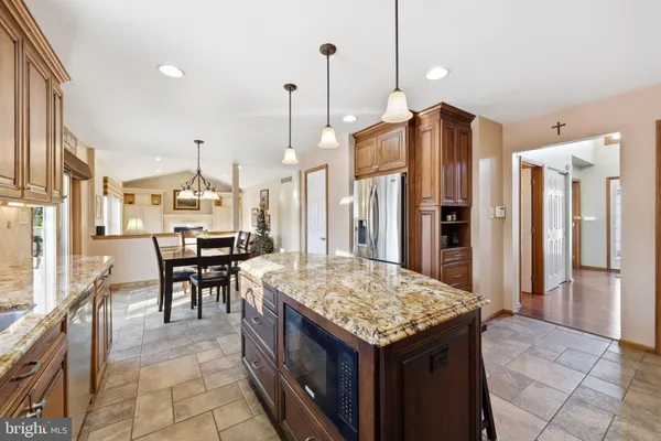 $690,000 | 14 Patriot Lane, Blackwood, NJ 08012
