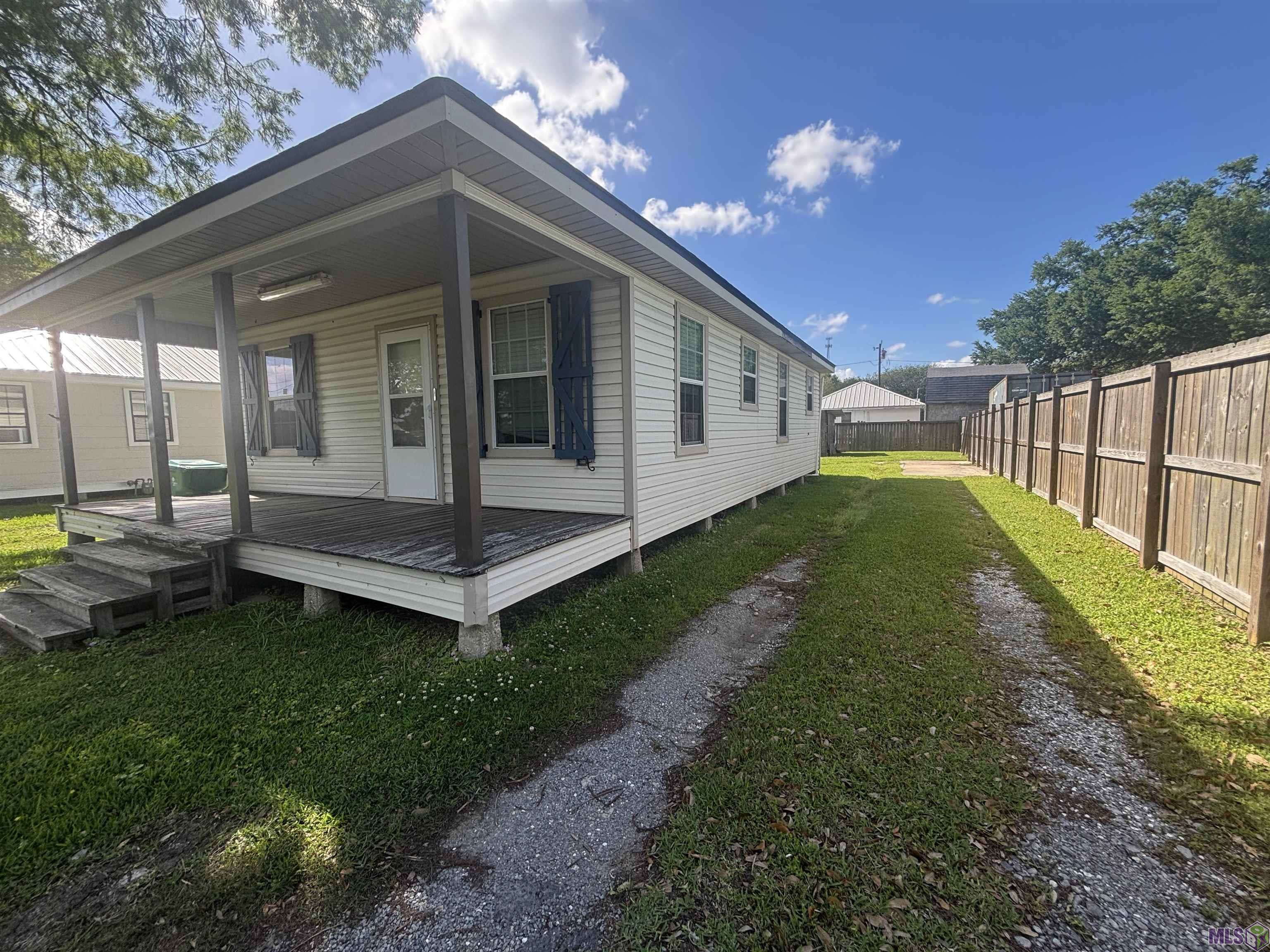 136 Catherine Street Lockport, LA 70374 - Photo 2 of 17