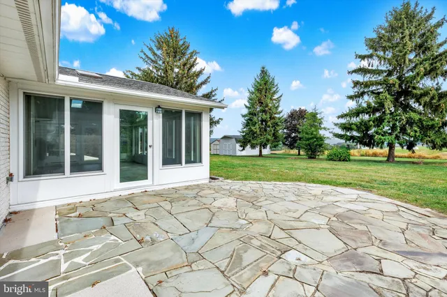 $409,995 | 1227 Lebanon Road, Manheim, PA 17545