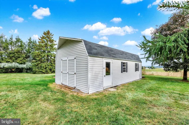 $409,995 | 1227 Lebanon Road, Manheim, PA 17545