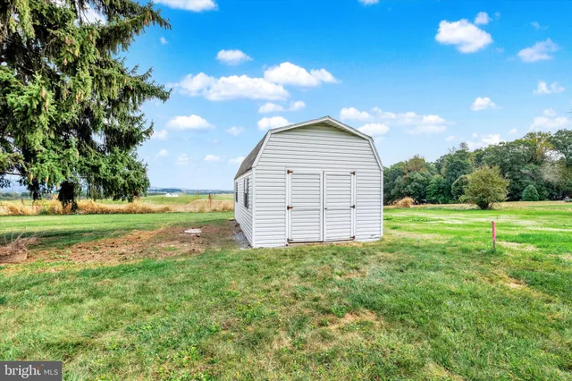 $409,995 | 1227 Lebanon Road, Manheim, PA 17545