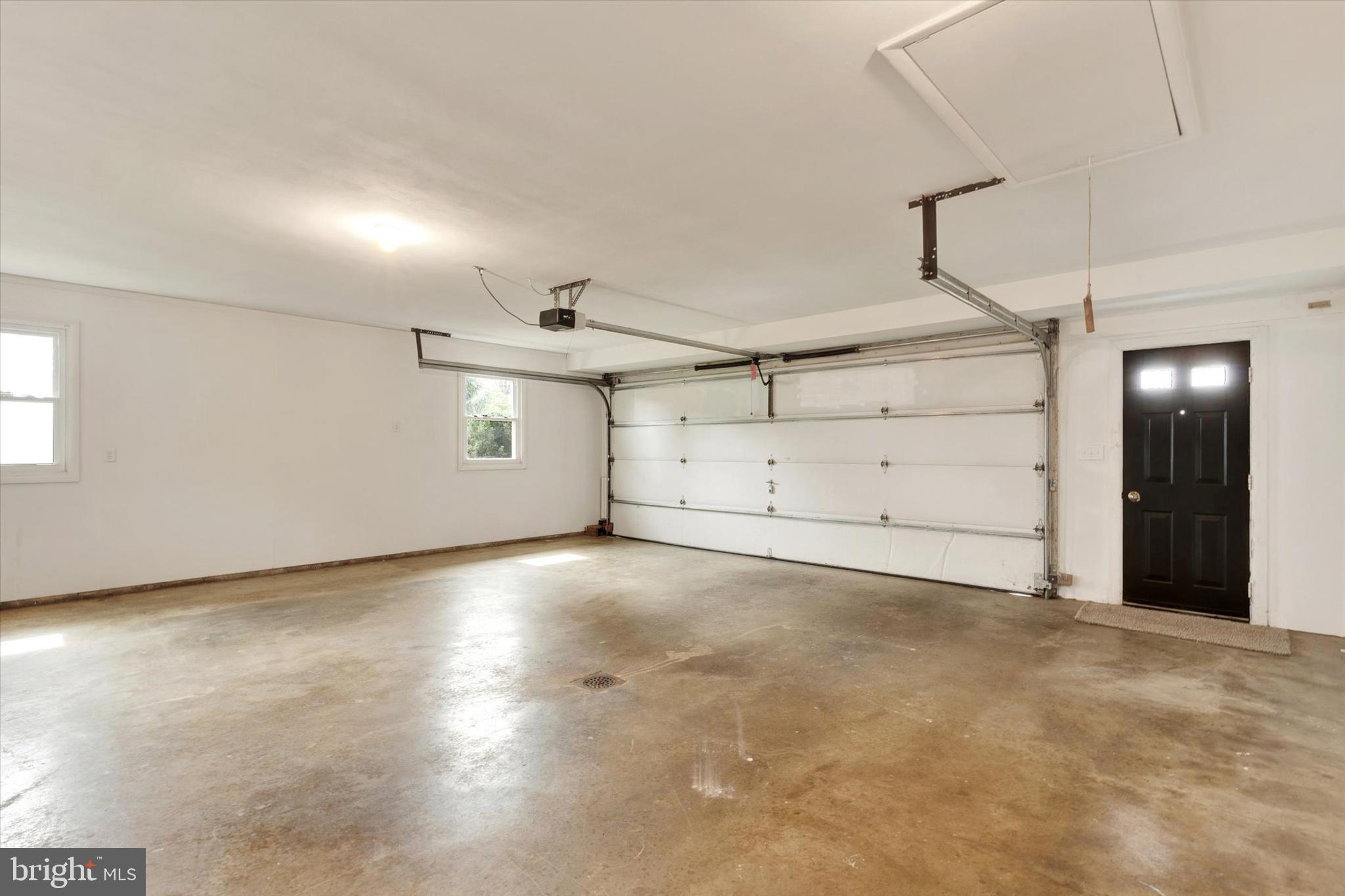 1227 Lebanon Road Manheim, PA 17545 - Photo 30 of 31 an empty room with windows