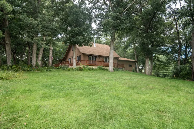 $339,900 | 304 Wild Cherry Drive, Dixon, IL 61021