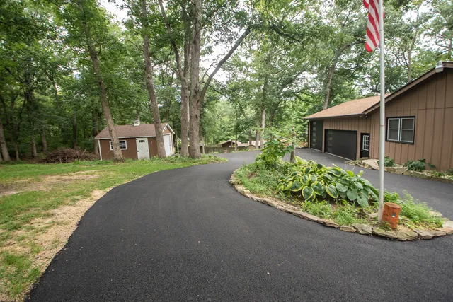 $339,900 | 304 Wild Cherry Drive, Dixon, IL 61021