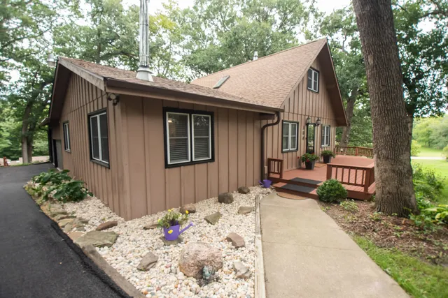 $339,900 | 304 Wild Cherry Drive, Dixon, IL 61021