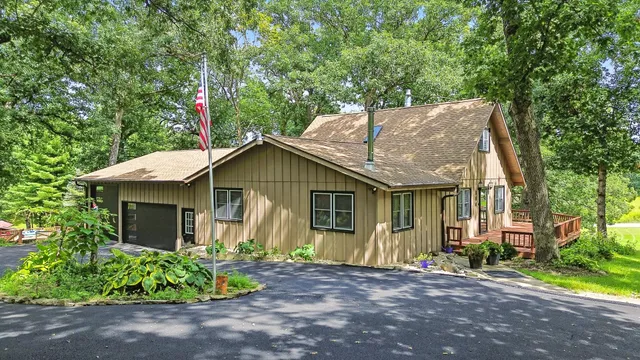 $339,900 | 304 Wild Cherry Drive, Dixon, IL 61021