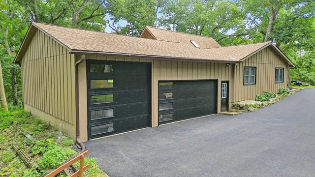 $339,900 | 304 Wild Cherry Drive, Dixon, IL 61021