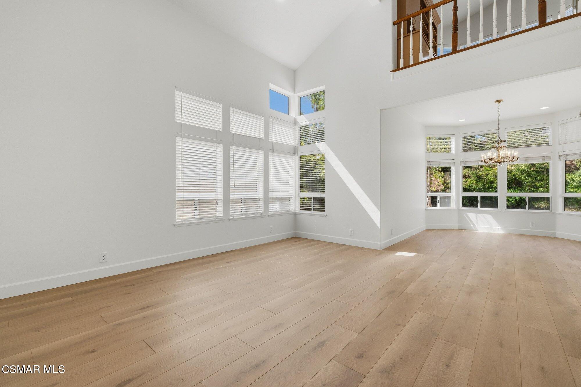 658 Elevar Court Simi Valley, CA 93065 - Photo 2 of 47 025_cjp_0931_6456