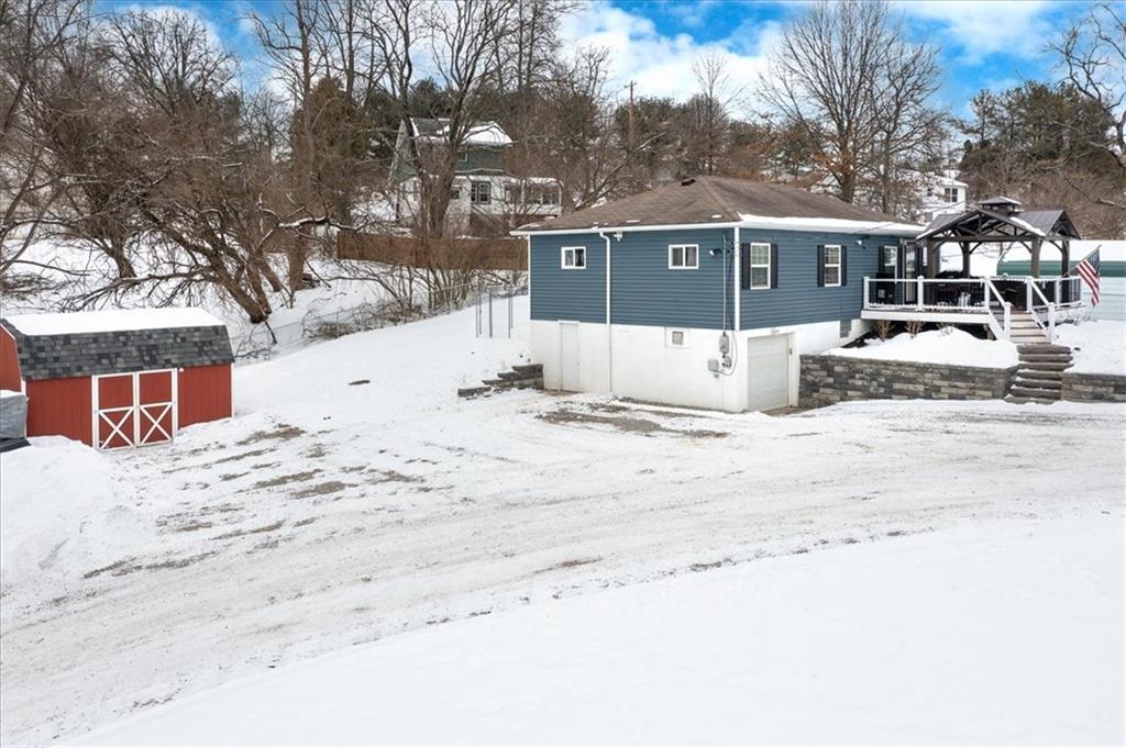 6 Valley Road Robinson Township, PA 15136 - Photo 1 of 25 Gallery Image 1