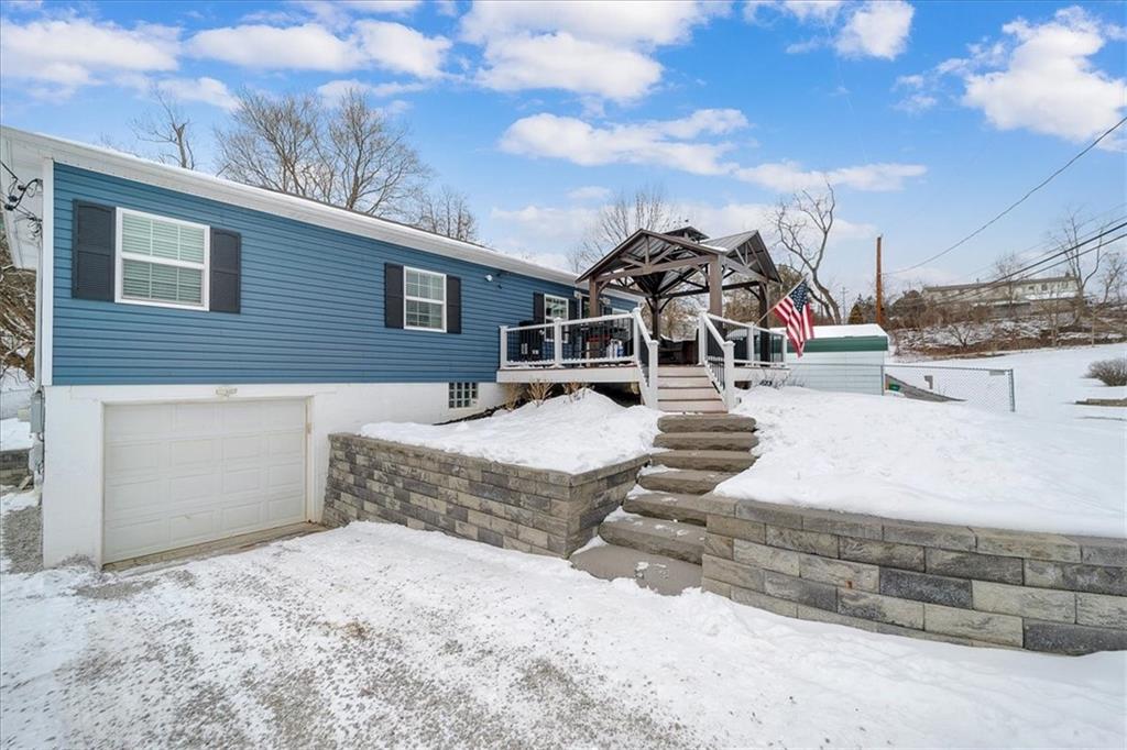6 Valley Road Robinson Township, PA 15136 - Photo 2 of 25 Gallery Image 2