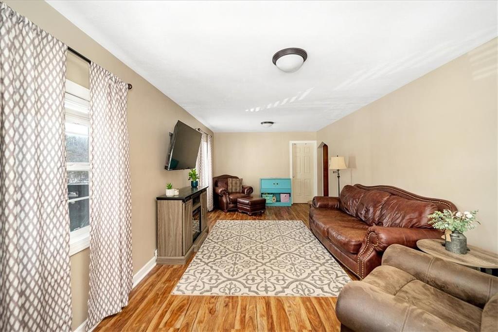 6 Valley Road Robinson Township, PA 15136 - Photo 9 of 25 Gallery Image 9