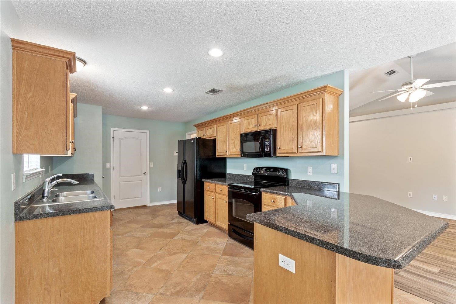 5323 Cox Road Milton, FL 32583 - Photo 14 of 29 Gallery Image 14