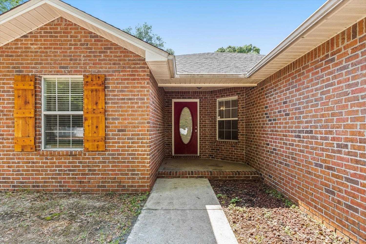 5323 Cox Road Milton, FL 32583 - Photo 4 of 29 Gallery Image 4