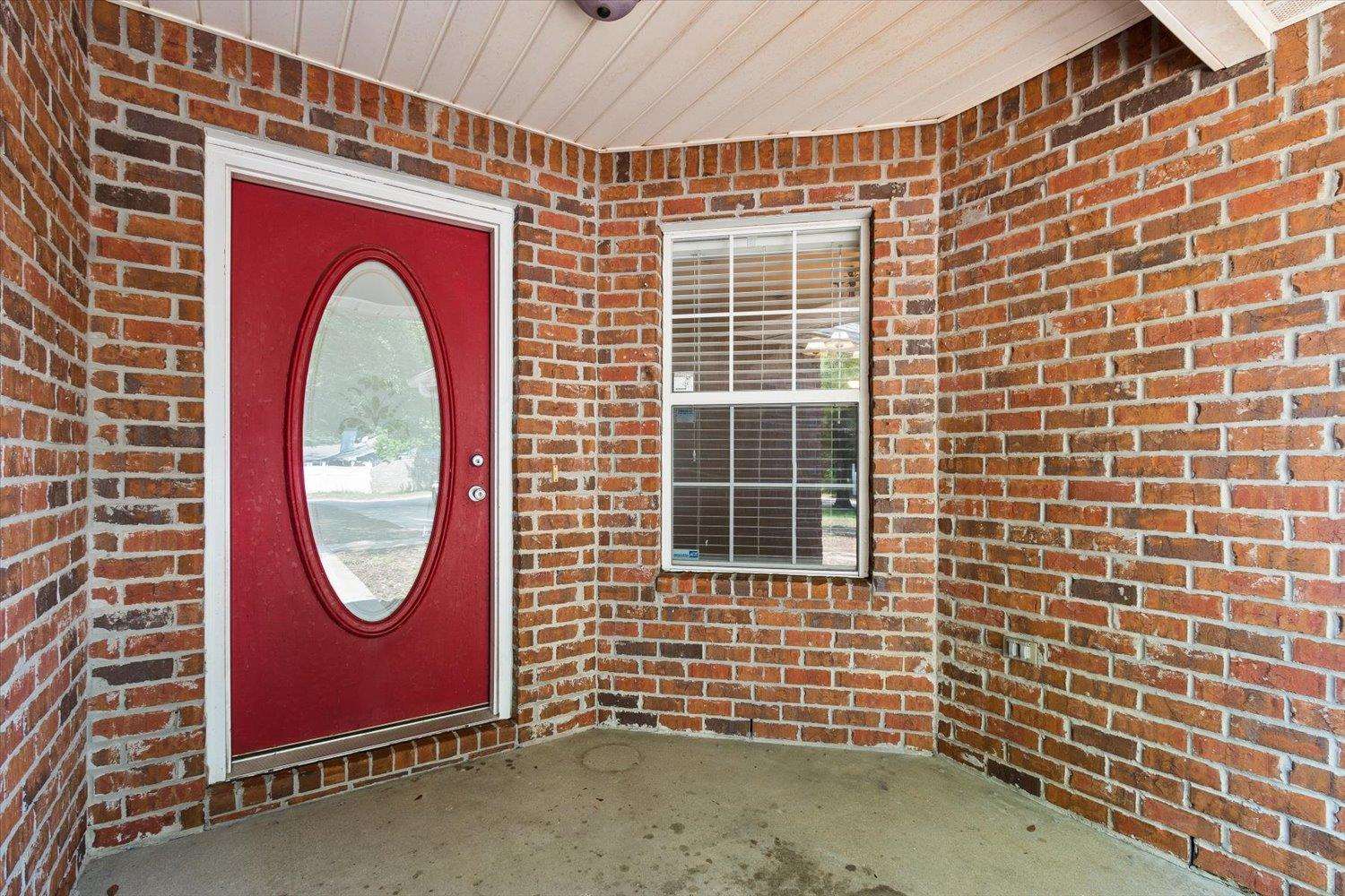 5323 Cox Road Milton, FL 32583 - Photo 5 of 29 Gallery Image 5