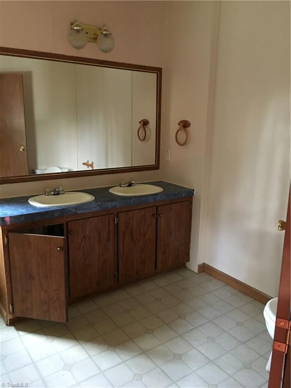 Master Bath View