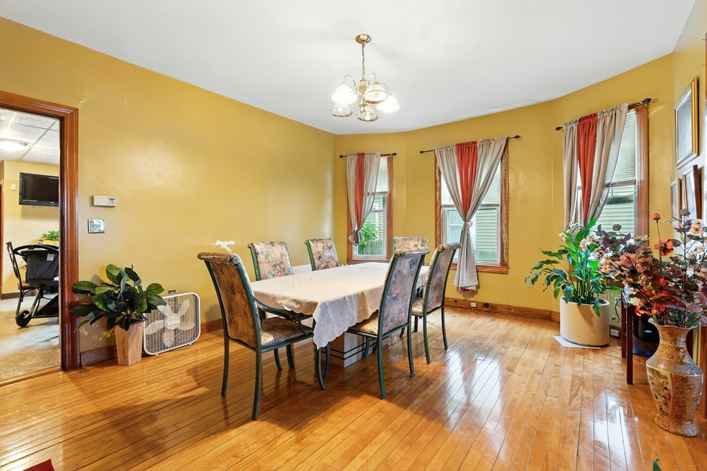 10 Holland Road Worcester, MA 01603 - Photo 9 of 39 Gallery Image 9