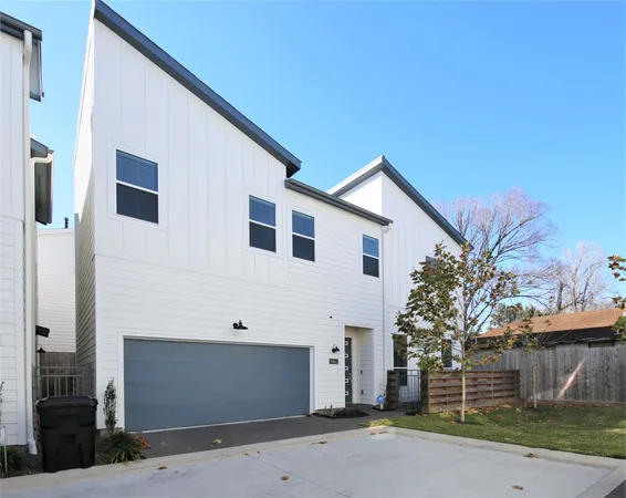 $2,495 | 506 West Donovan Street, Unit G, Houston, TX 77091