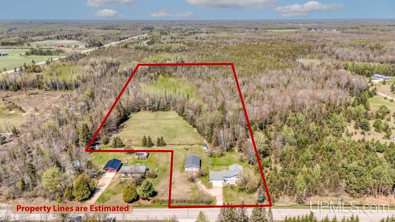 5940 27.5 Road Gladstone, MI 49837 - Photo 5 of 37 Gallery Image 5