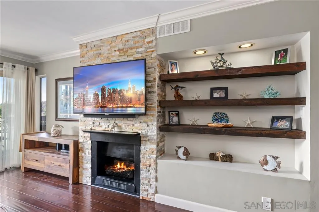 6365 Rancho Mission Road, Unit 5 San Diego, CA 92108 - Photo 5 of 25 Gallery Image 5