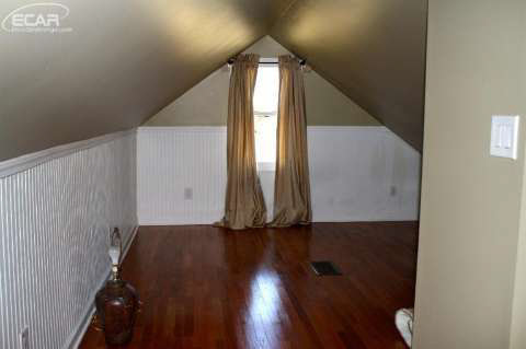 5310 Oleksyn Road Flint, MI 48504 - Photo 19 of 61 20426942-18.JPG