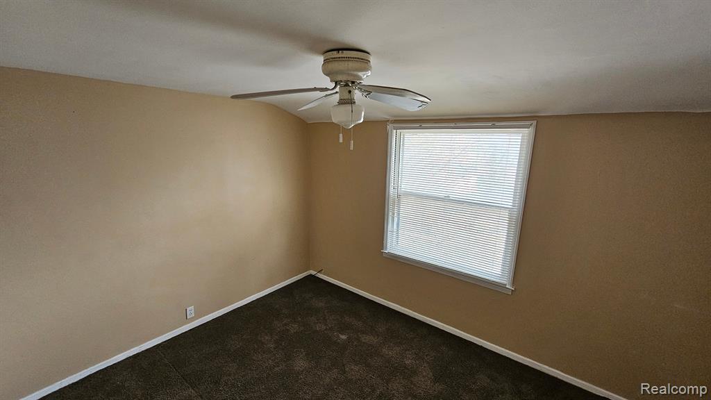 21719 Moross Road Grosse Pointe, MI 48236 - Photo 10 of 15