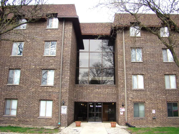 $134,900 | 830 Elder Road, Unit B202, Homewood, IL 60430