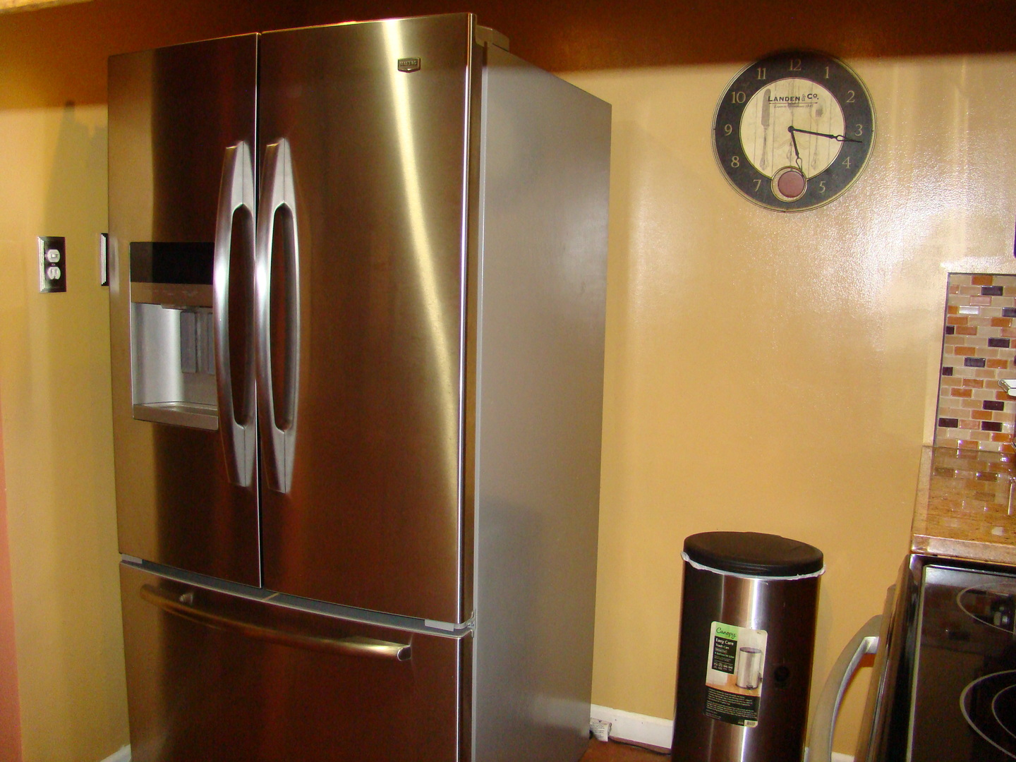 830 Elder Road, Unit B202 Homewood, IL 60430 - Photo 15 of 32 a view of a refrigerator in a kitchen