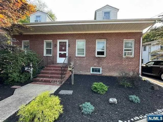 $1,750 | 168 Rivervale Road, Unit B, River Vale, NJ 07675