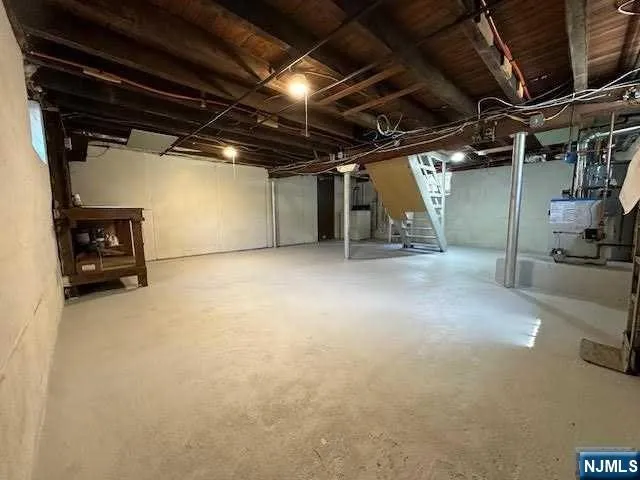 $1,750 | 168 Rivervale Road, Unit B, River Vale, NJ 07675