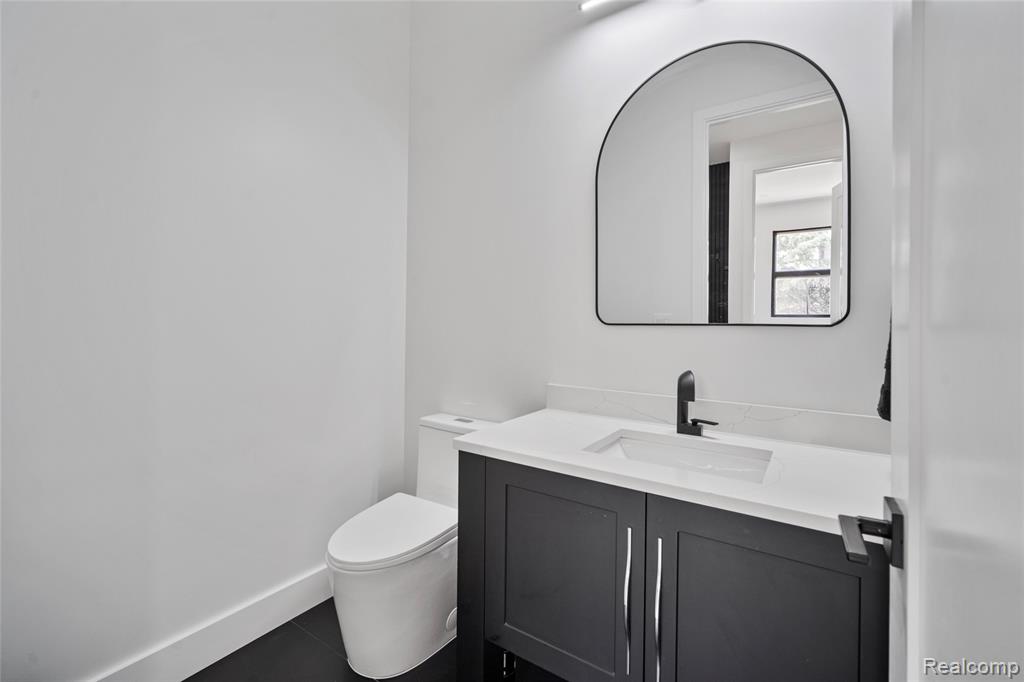 22168 Beck Road Northville, MI 48167 - Photo 20 of 23 Gallery Image 20